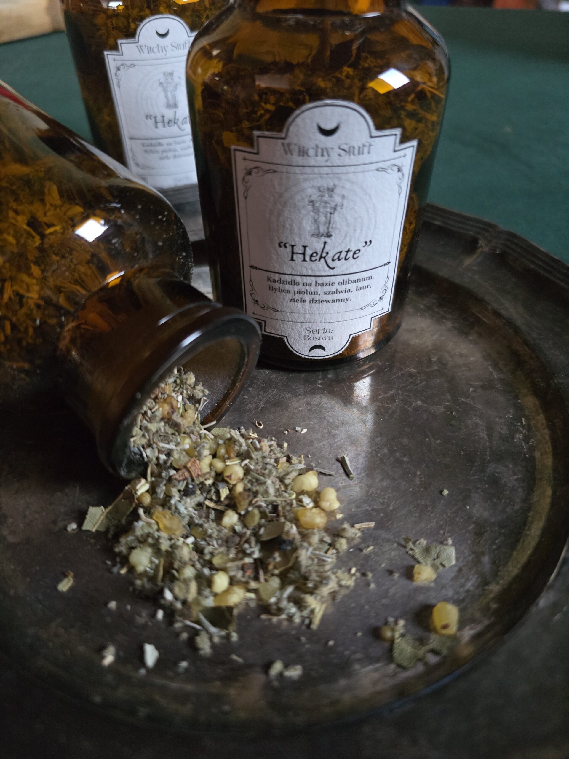 Kadzidło - Hekate - 70g w szklanej butelce - obrazek 2