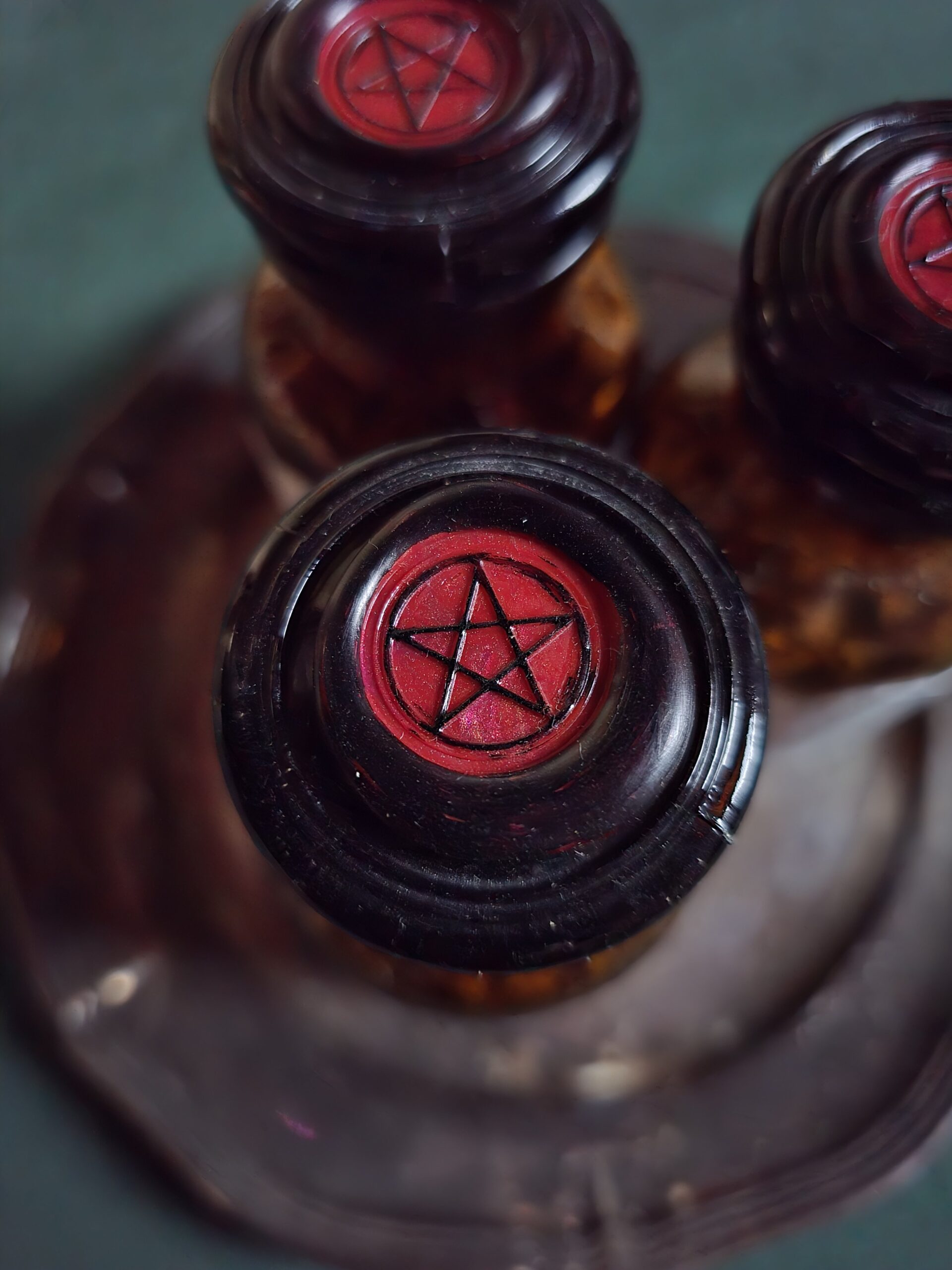 Kadzidło - Hekate - 70g w szklanej butelce - obrazek 4