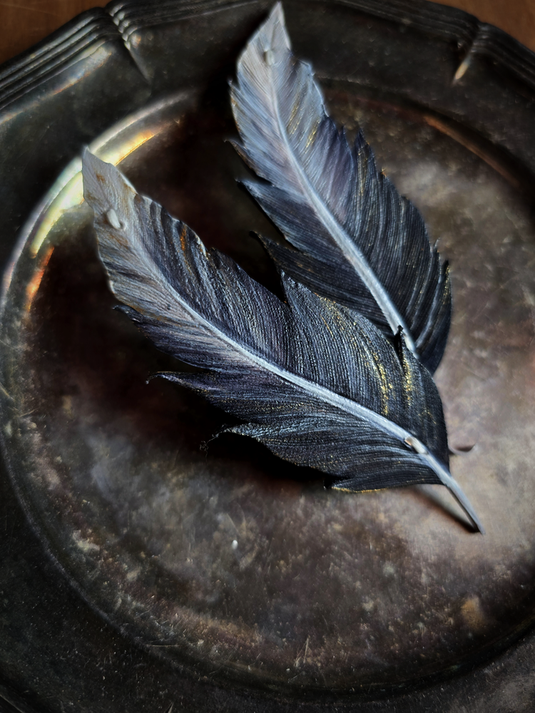 Piórko małe - stalowe - zapięcie metalowe - obrazek 2