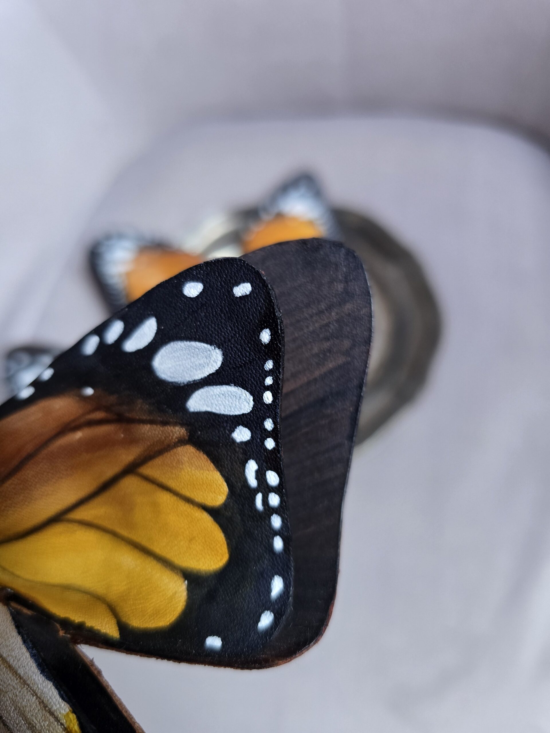 Monarcha złocisty - zapięcie metalowe - kokardy - pierwsza próba - obrazek 6